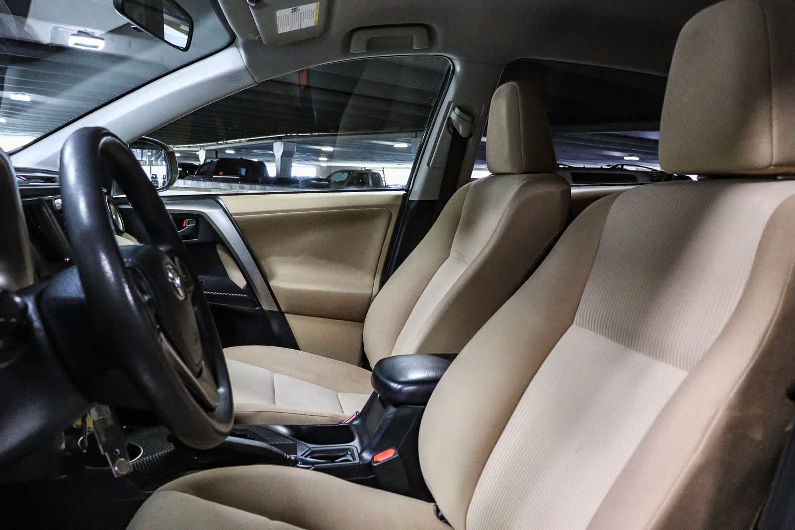 Thumbnail: 2013 Toyota RAV4 - 18