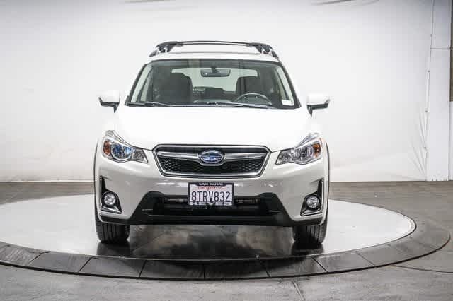 Thumbnail: 2017 Subaru Crosstrek - 6