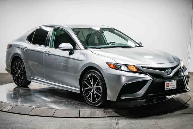 Thumbnail: 2022 Toyota Camry - 6