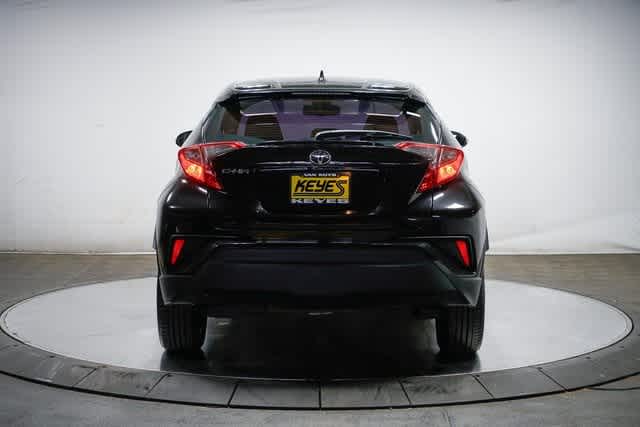 Thumbnail: 2018 Toyota C-HR - 4