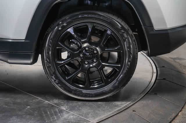 Thumbnail: 2022 Jeep Compass - 10