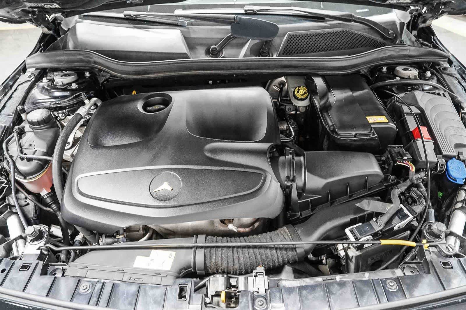 Thumbnail: 2016 Mercedes-Benz GLA - 27