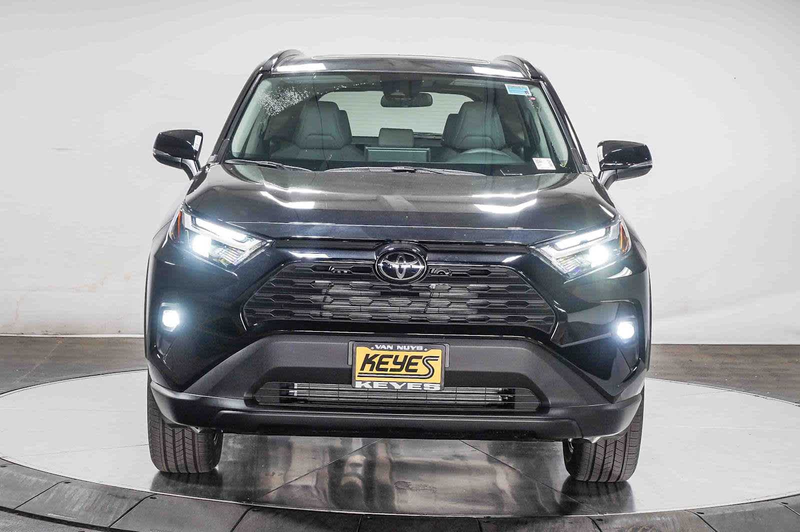 Thumbnail: 2025 Toyota RAV4 - 2