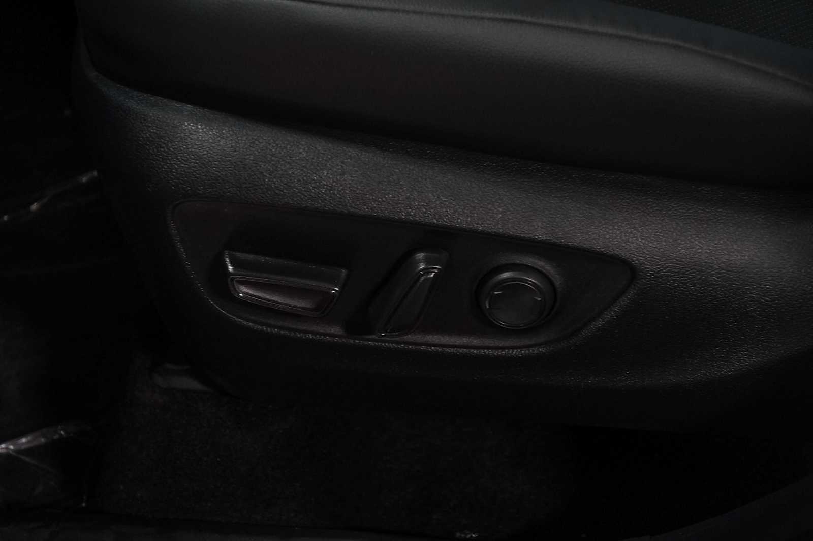 Thumbnail: 2025 Toyota Grand Highlander - 23