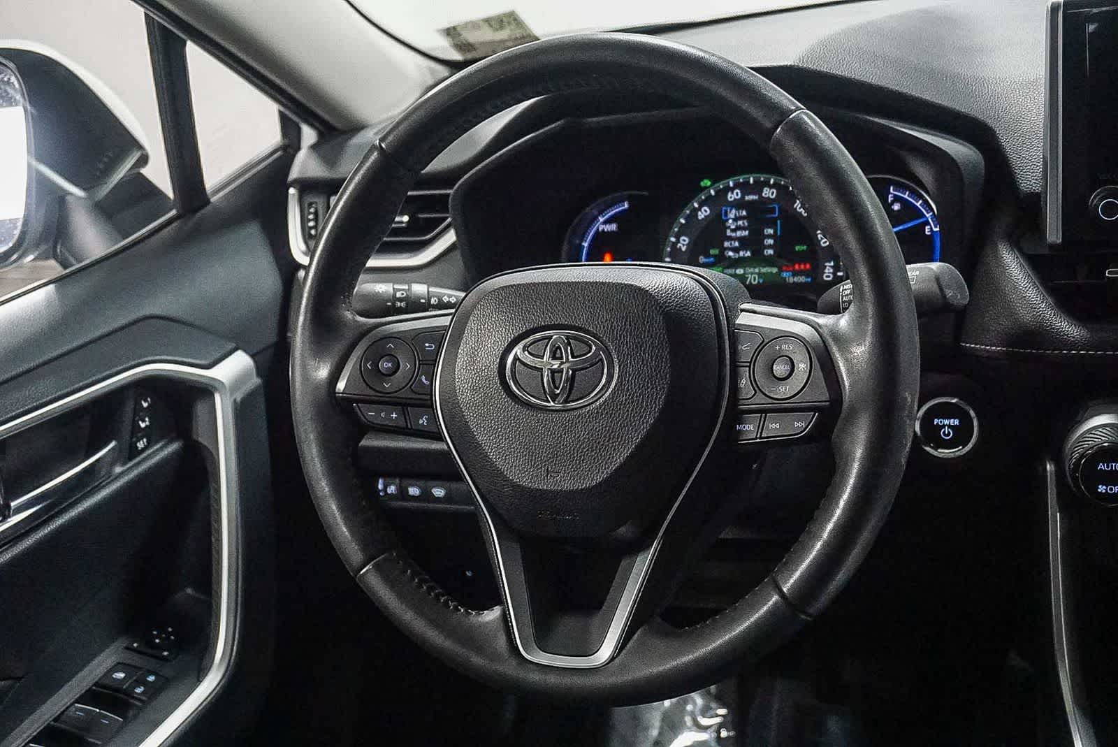 Thumbnail: 2024 Toyota RAV4 - 17