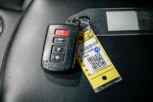 Thumbnail: 2016 Toyota Avalon - 31