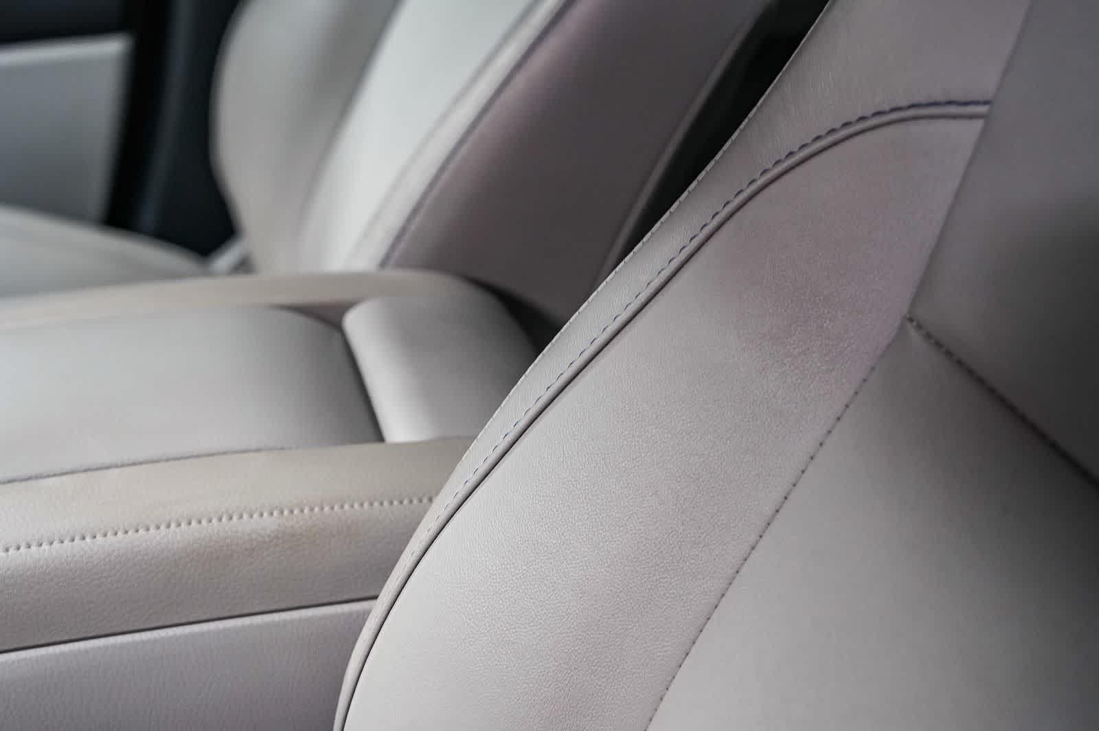 Thumbnail: 2019 Toyota Highlander - 20