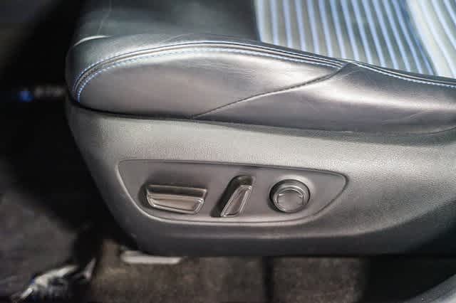 Thumbnail: 2019 Toyota RAV4 - 22