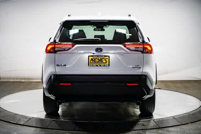 Thumbnail: 2021 Toyota RAV4 - 4