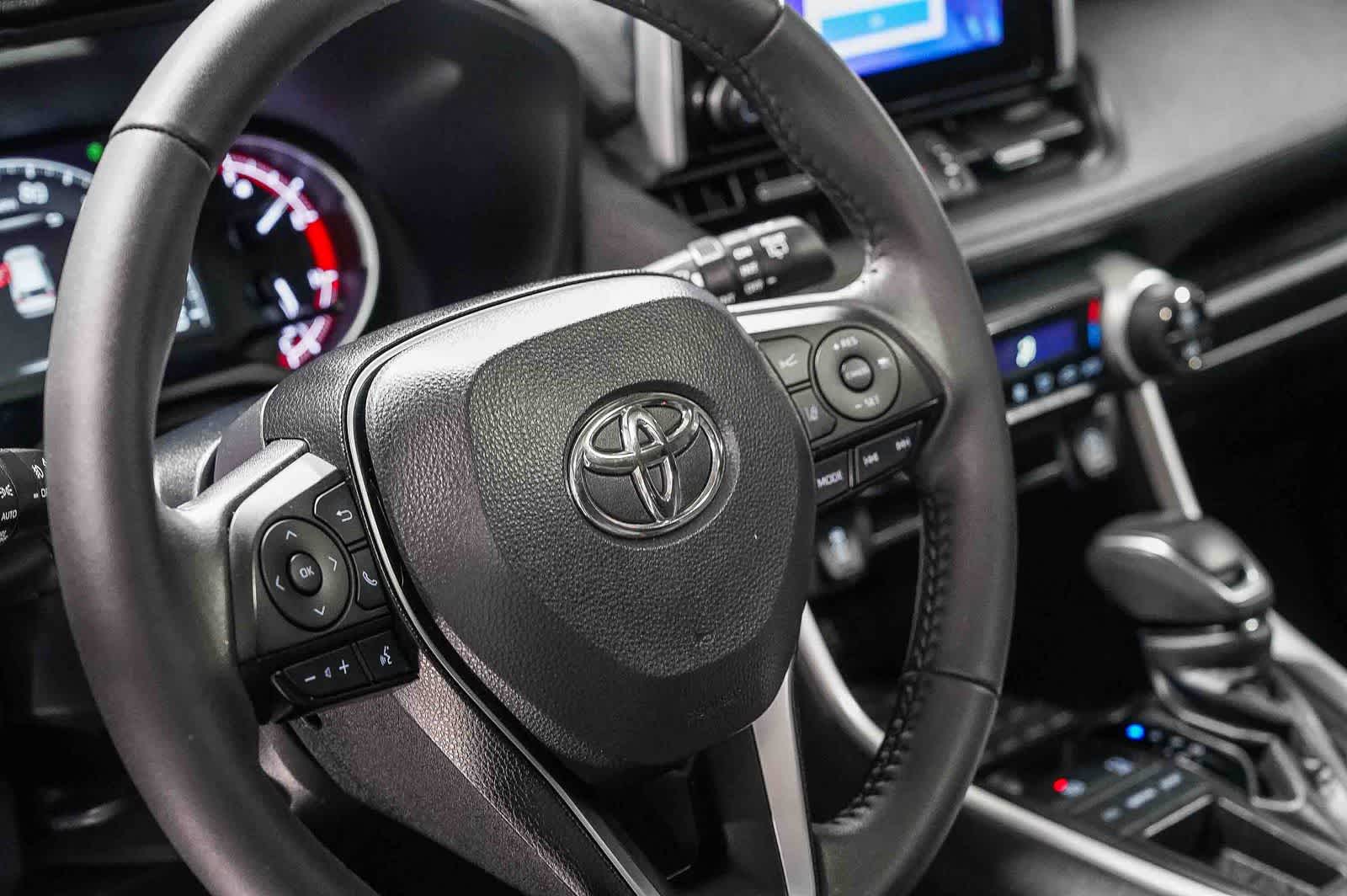 Thumbnail: 2024 Toyota RAV4 - 22
