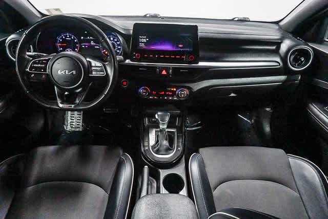 Thumbnail: 2023 Kia Forte - 13
