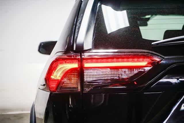 Thumbnail: 2024 Toyota RAV4 - 11