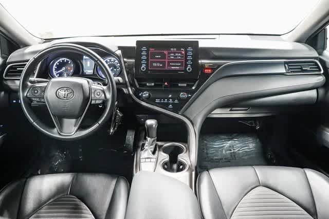 Thumbnail: 2022 Toyota Camry - 13
