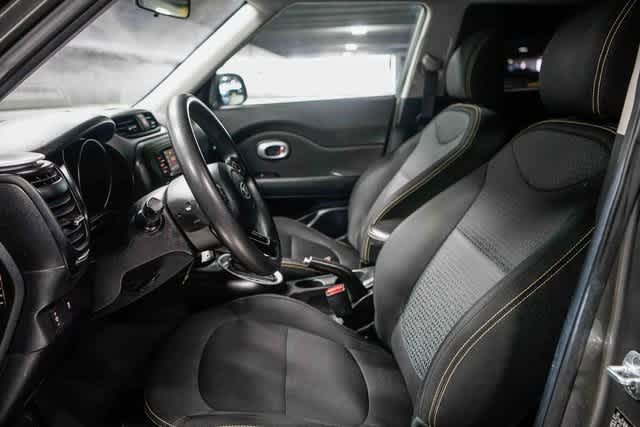 Thumbnail: 2016 Kia Soul - 16