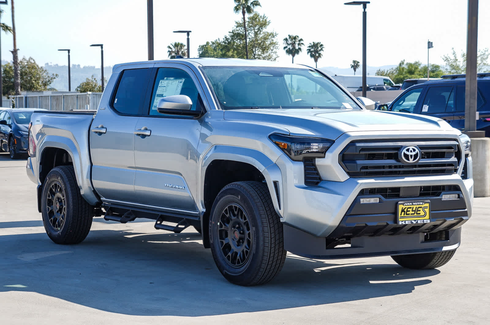 2025 Toyota Tacoma SR5 3