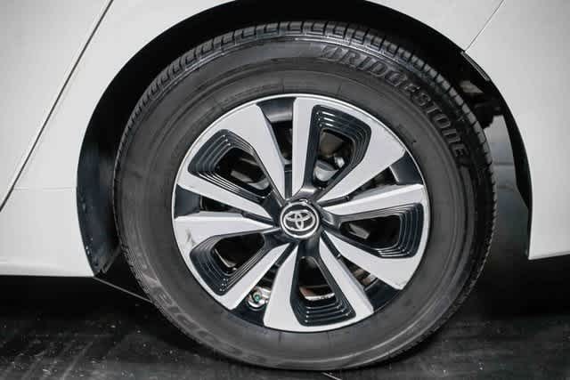 Thumbnail: 2019 Toyota Prius Prime - 10
