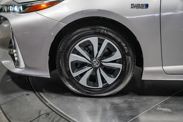 Thumbnail: 2017 Toyota Prius Prime - 10