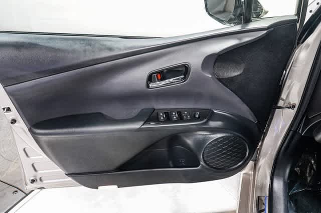 Thumbnail: 2017 Toyota Prius Prime - 22