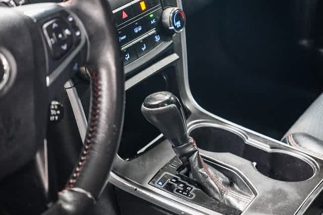 Thumbnail: 2017 Toyota Camry - 24
