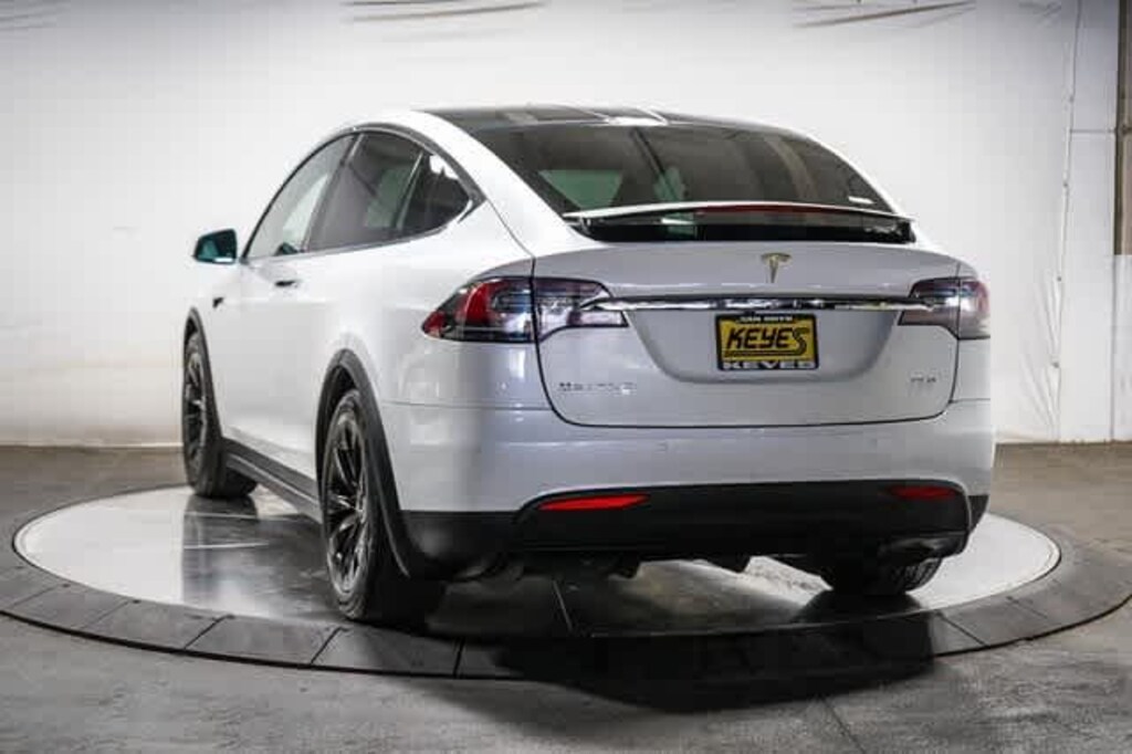 Used 2018 Tesla Model X 75D SUV