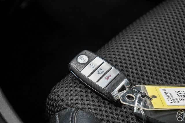 Thumbnail: 2019 Kia Optima - 29