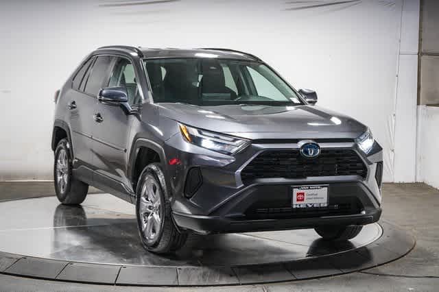 Thumbnail: 2023 Toyota RAV4 - 6