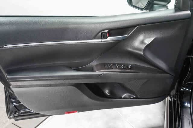 Thumbnail: 2023 Toyota Camry - 22