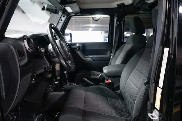 Thumbnail: 2012 Jeep Wrangler - 16