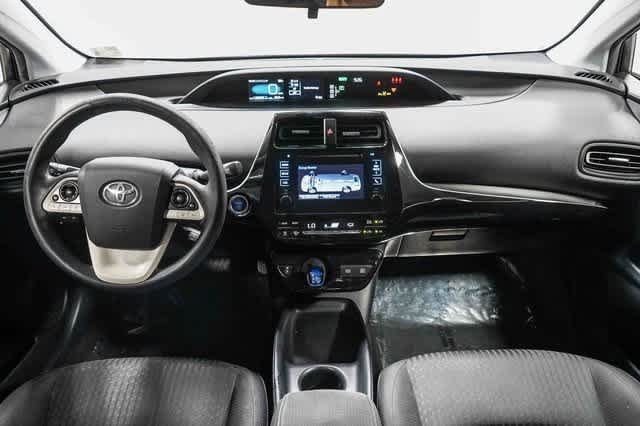 Thumbnail: 2017 Toyota Prius - 13