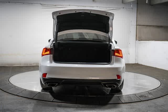 Thumbnail: 2017 Lexus IS - 27