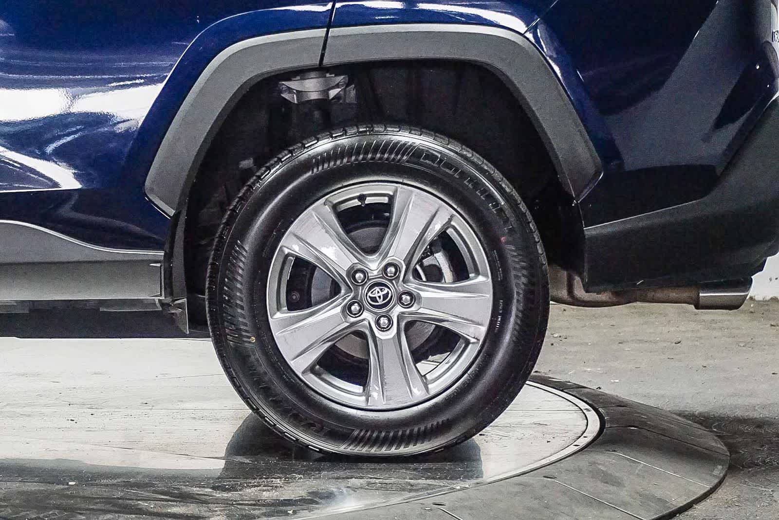 Thumbnail: 2024 Toyota RAV4 - 10