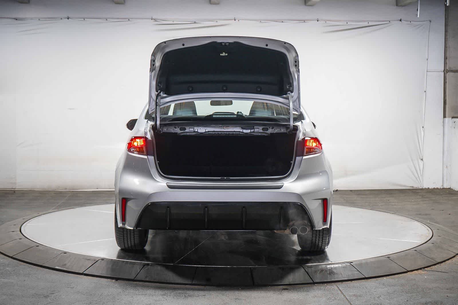 Thumbnail: 2024 Toyota Corolla - 28