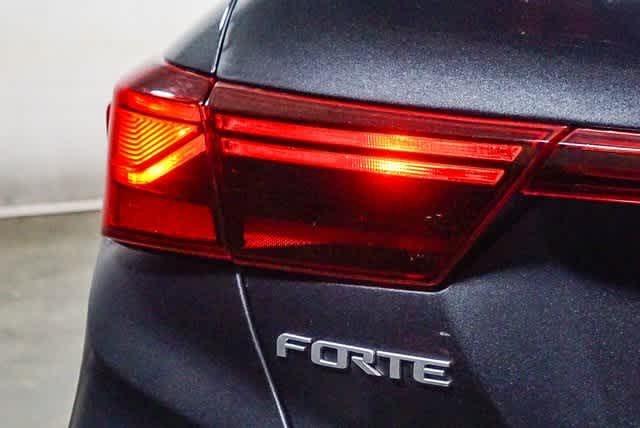 Thumbnail: 2023 Kia Forte - 11