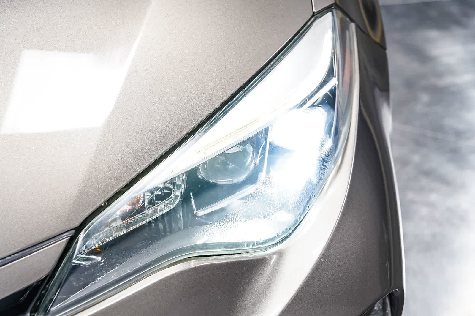 Thumbnail: 2018 Toyota Corolla - 8