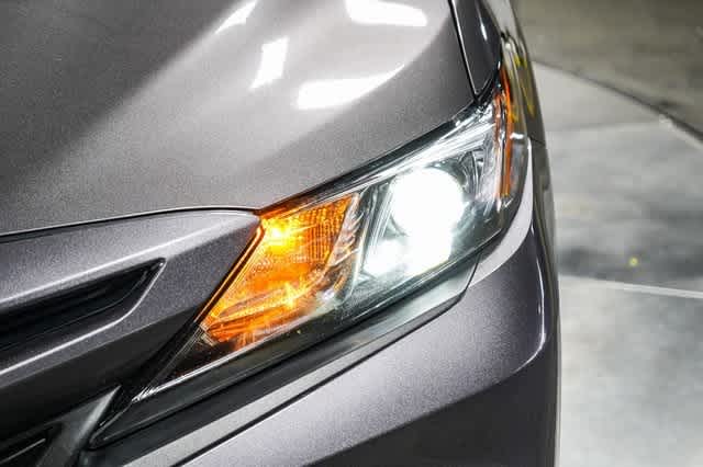 Thumbnail: 2022 Toyota Camry - 8