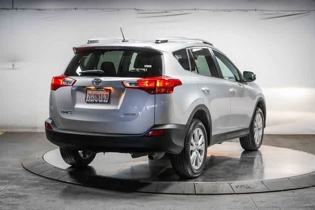 Thumbnail: 2015 Toyota RAV4 - 4