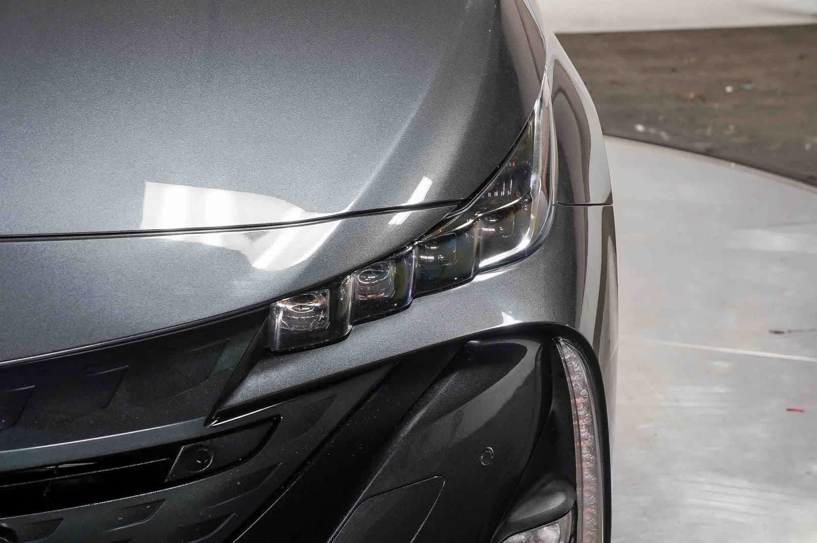 Thumbnail: 2022 Toyota Prius Prime - 7