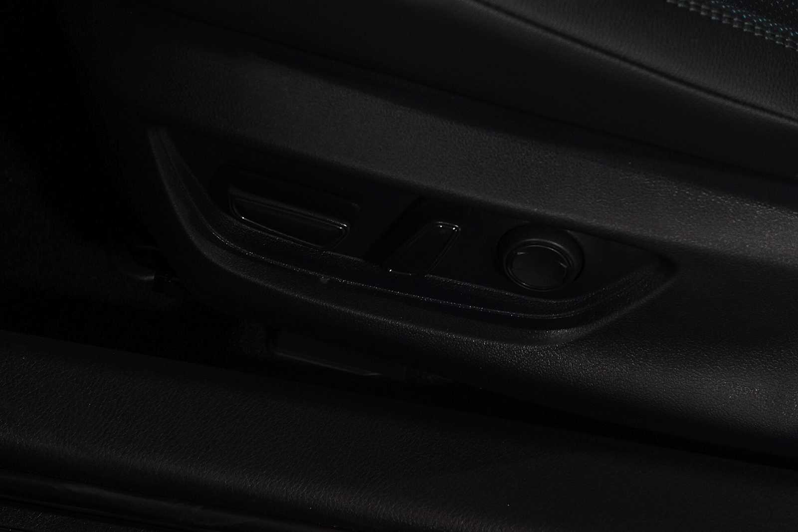 Thumbnail: 2026 Toyota Camry - 24