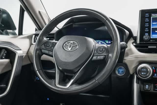 Thumbnail: 2021 Toyota RAV4 - 15