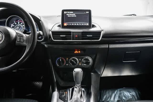 2016 Mazda Mazda3 i Sport 13
