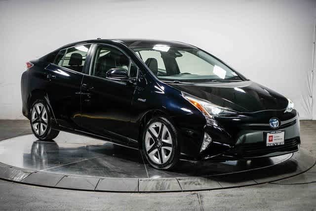 Thumbnail: 2016 Toyota Prius - 5