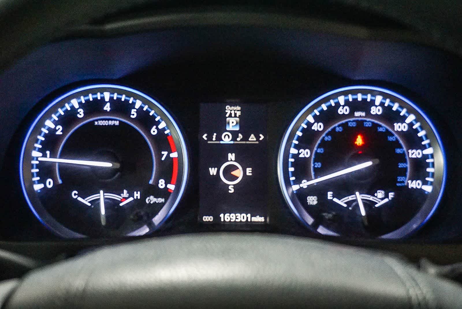 Thumbnail: 2015 Toyota Highlander - 26