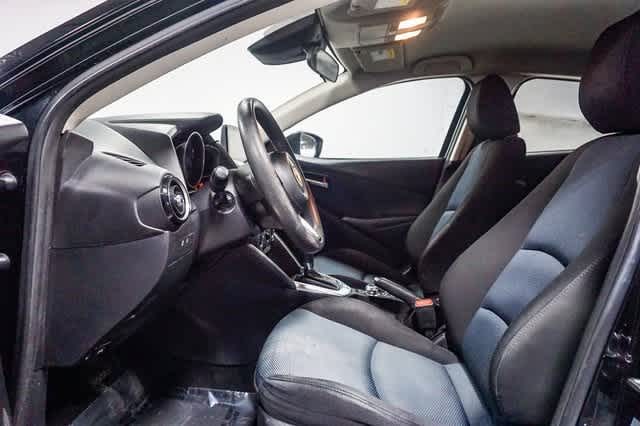 Thumbnail: 2019 Toyota Yaris - 18