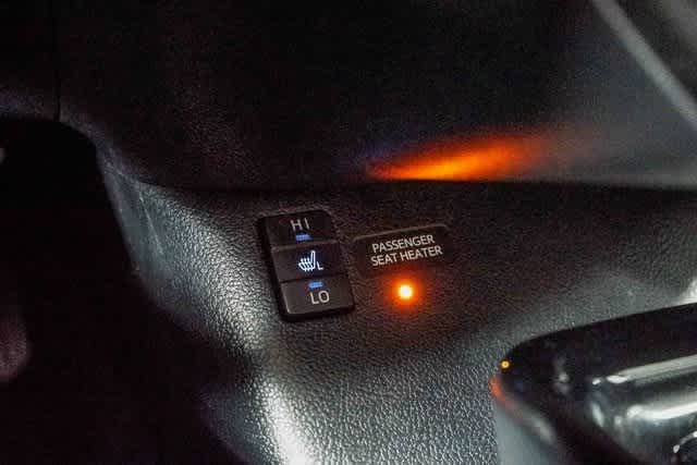 Thumbnail: 2019 Toyota Prius Prime - 22