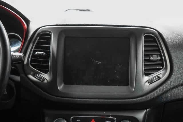 Thumbnail: 2020 Jeep Compass - 14