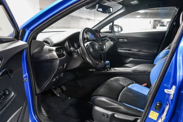 2018 Toyota C-HR XLE 17