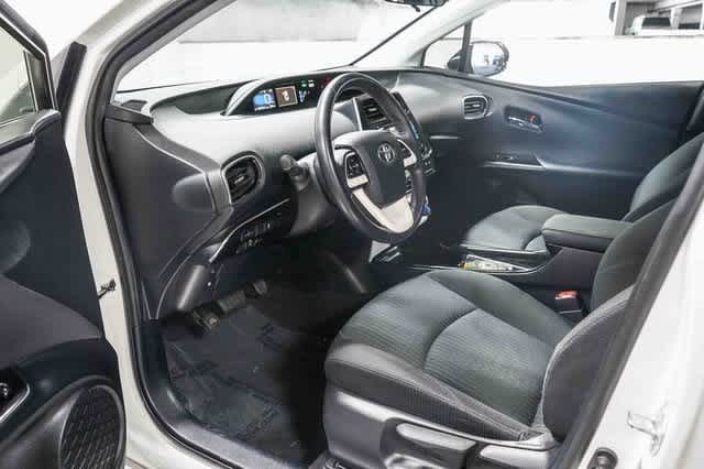 Thumbnail: 2018 Toyota Prius Prime - 18