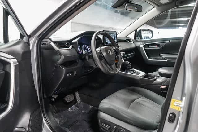 Thumbnail: 2021 Toyota RAV4 - 18