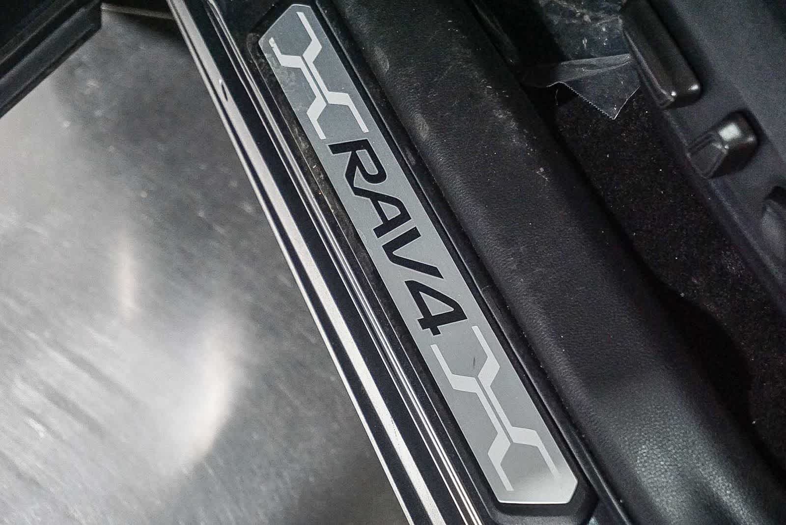 Thumbnail: 2025 Toyota RAV4 - 29