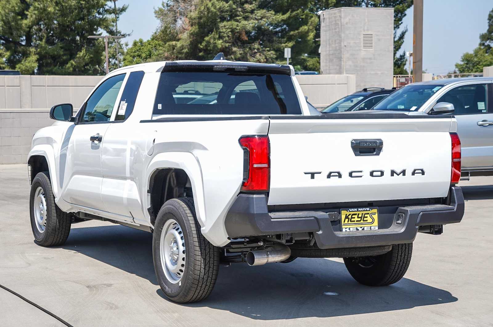 Thumbnail: 2025 Toyota Tacoma - 6